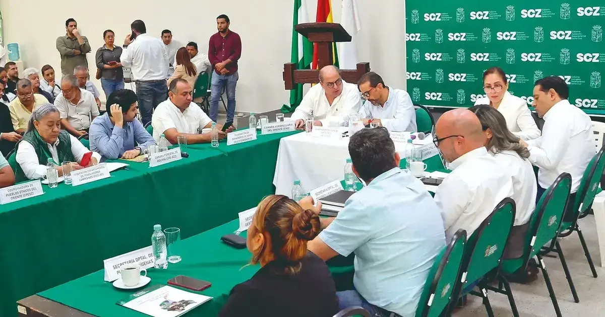 Luis Fernando Camacho, gobernador de Santa Cruz, durante la instalación de la Comisión Agraria Departamental.
