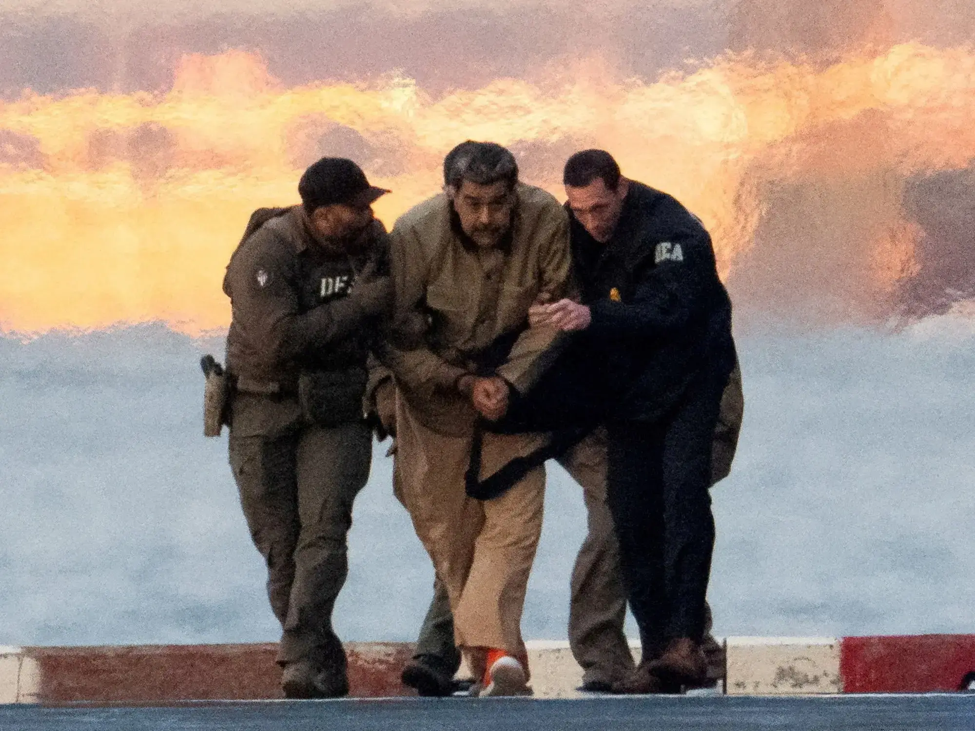 Nicolás Maduro, escoltado por agentes de la DEA, llega a la Corte de Nueva York para ser juzgado por cargos de narcotráfico,