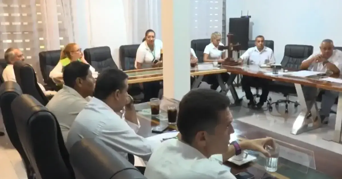 Captura de pantalla del conversatorio con los candidatos a la Alcaldía de Santa Cruz.