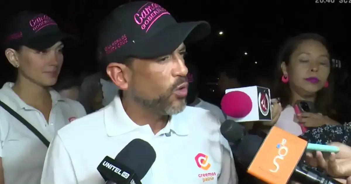 Luis Fernando Camacho durante un acto de campaña.