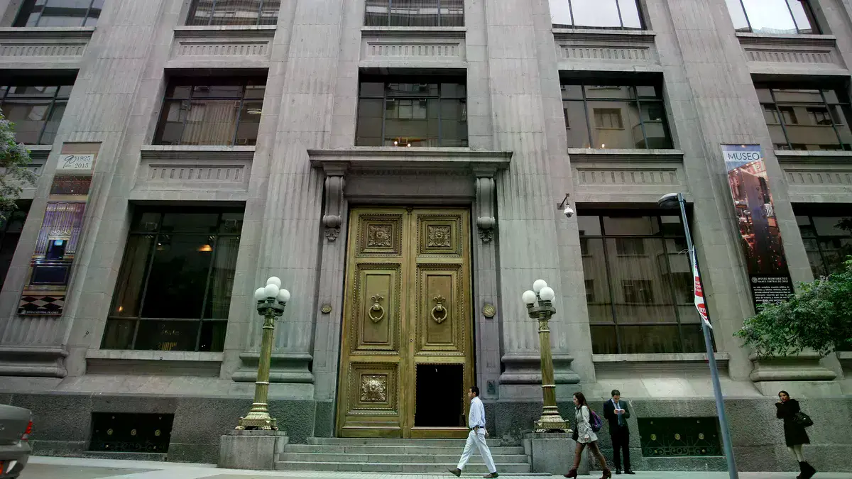Banco Central de Chile mantiene tasas.