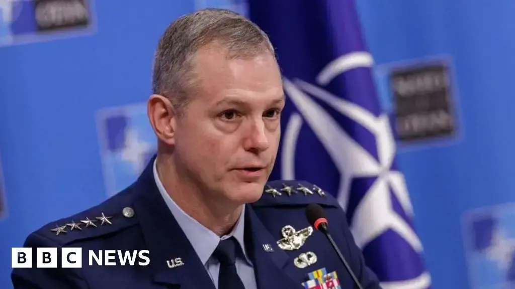 General Grynkewich en la sede de la OTAN en Bruselas el mes pasado.