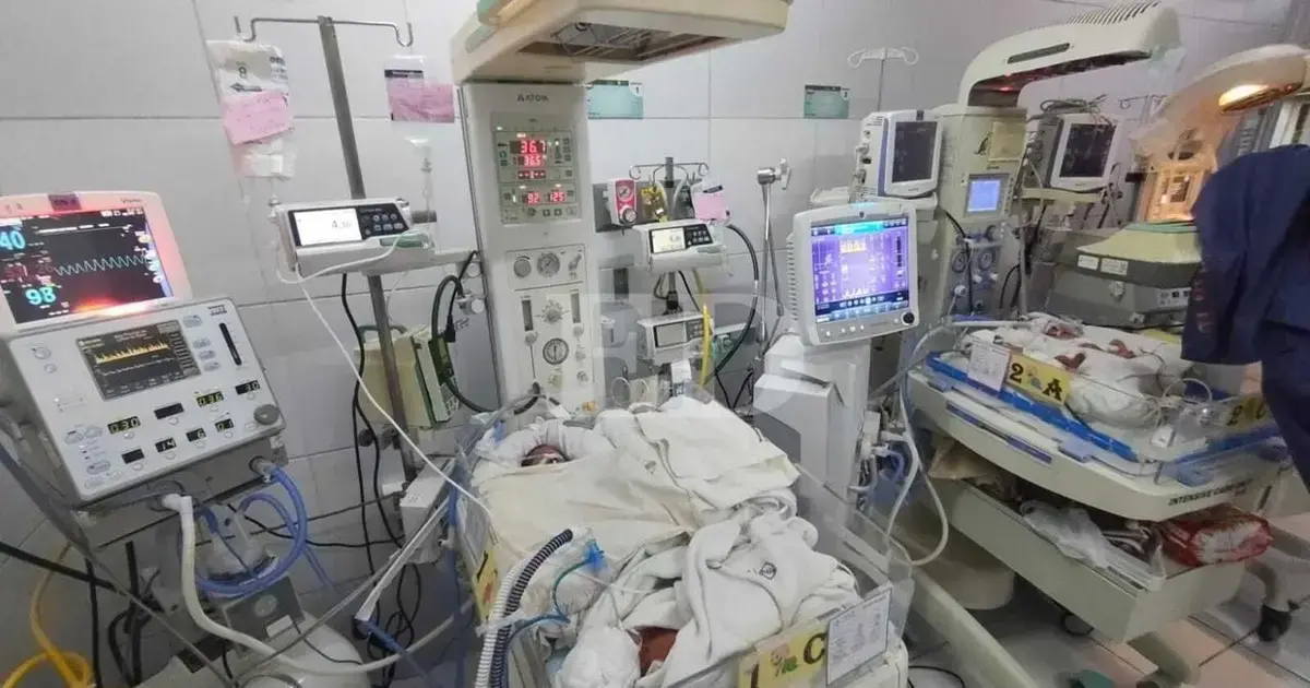 Hacinamiento en 'la Maternidad'. Cuatro bebés recibían terapia intensiva en la sala de transición.