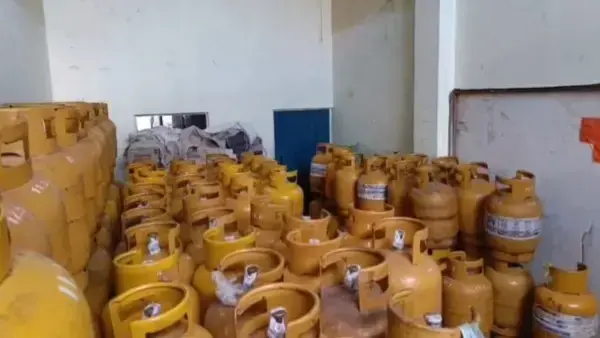 Operativo de control de la ANH en El Alto.