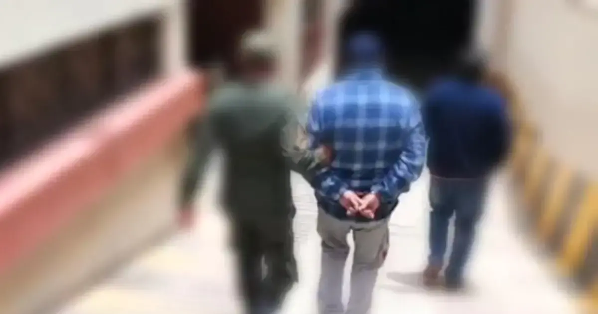El acusado de parricidio fue enviado a la cárcel.