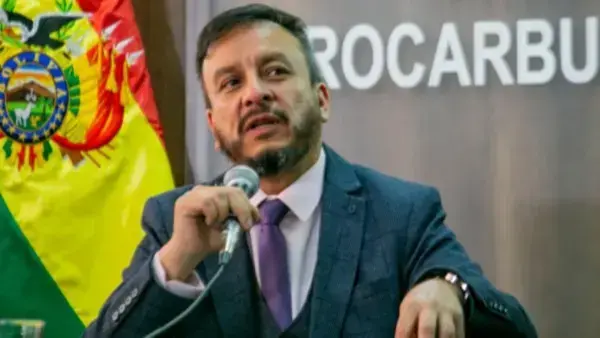 Ministro de Hidrocarburos, Mauricio Medinaceli.