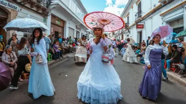 La Entrada del Carnaval de Antaño de Sucre.