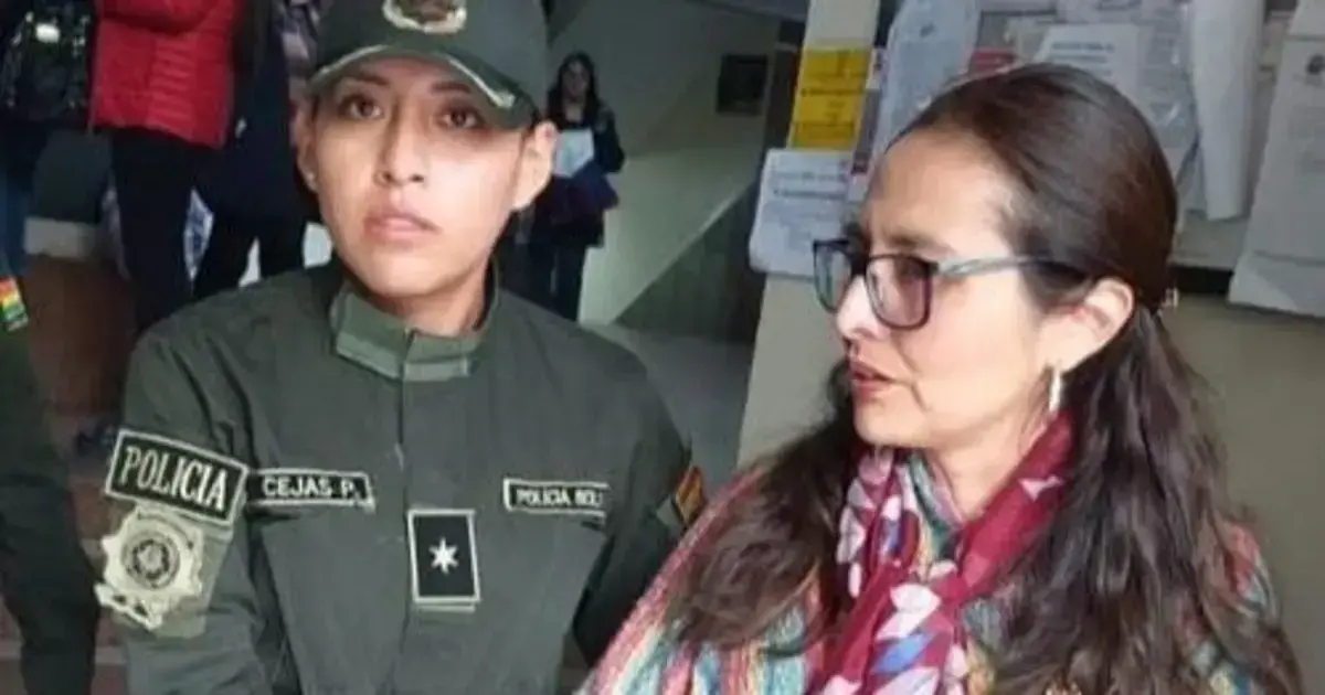 La exvocal del TDJ La Paz, Claudia Castro, el momento de su aprehensión en junio de 2025.