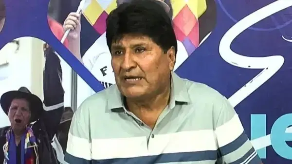 El expresidente estuvo alejado de la escena pública tras contagiarse con dengue.