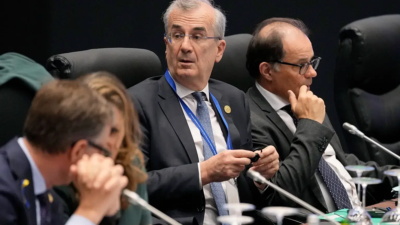 El gobernador del Banco de Francia, Francois Villeroy de Galhau, durante una reunión del G7 en Japón, en mayo de 2023.