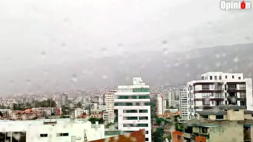 Lluvia en la ciudad de Cochabamba.