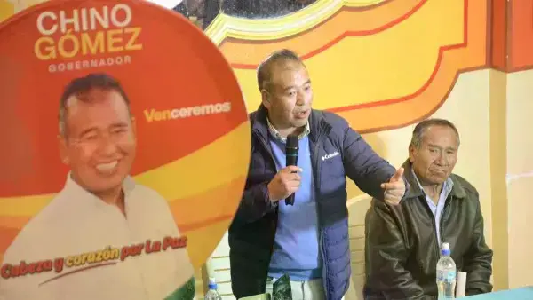Andrés Gómez ante representantes del sector cocalero de los Yungas.