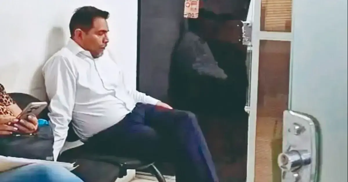 El pastor Marco Núñez del Arco llega a la Felcv para declarar ante la Fiscalía.