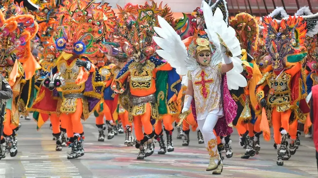 Danzarines del carnaval de Oruro.