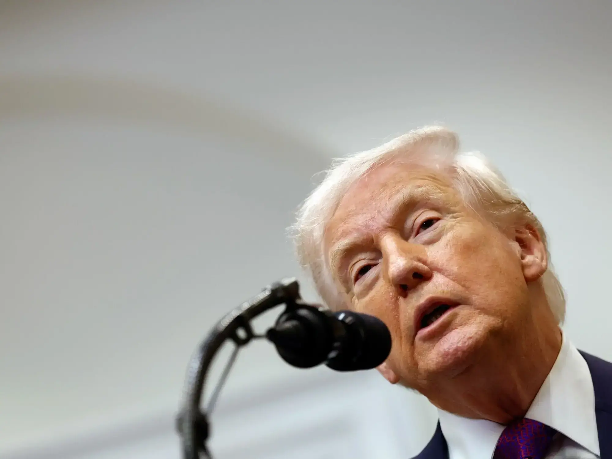 El presidente de Estados Unidos, Donald Trump, habla durante un anuncio en la Sala Roosevelt de la Casa Blanca en Washington.