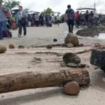 Siete bloqueos en carreteras del eje central marcan el inicio del Carnaval