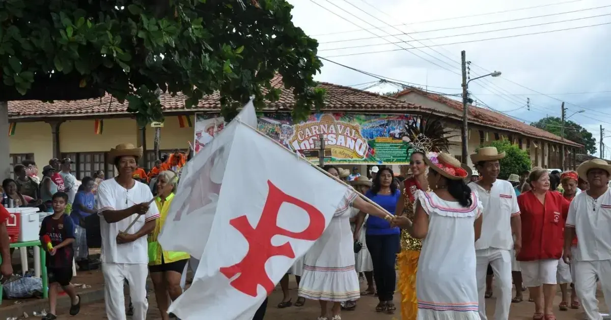 Un acto religioso congrega a la comunidad josesana.