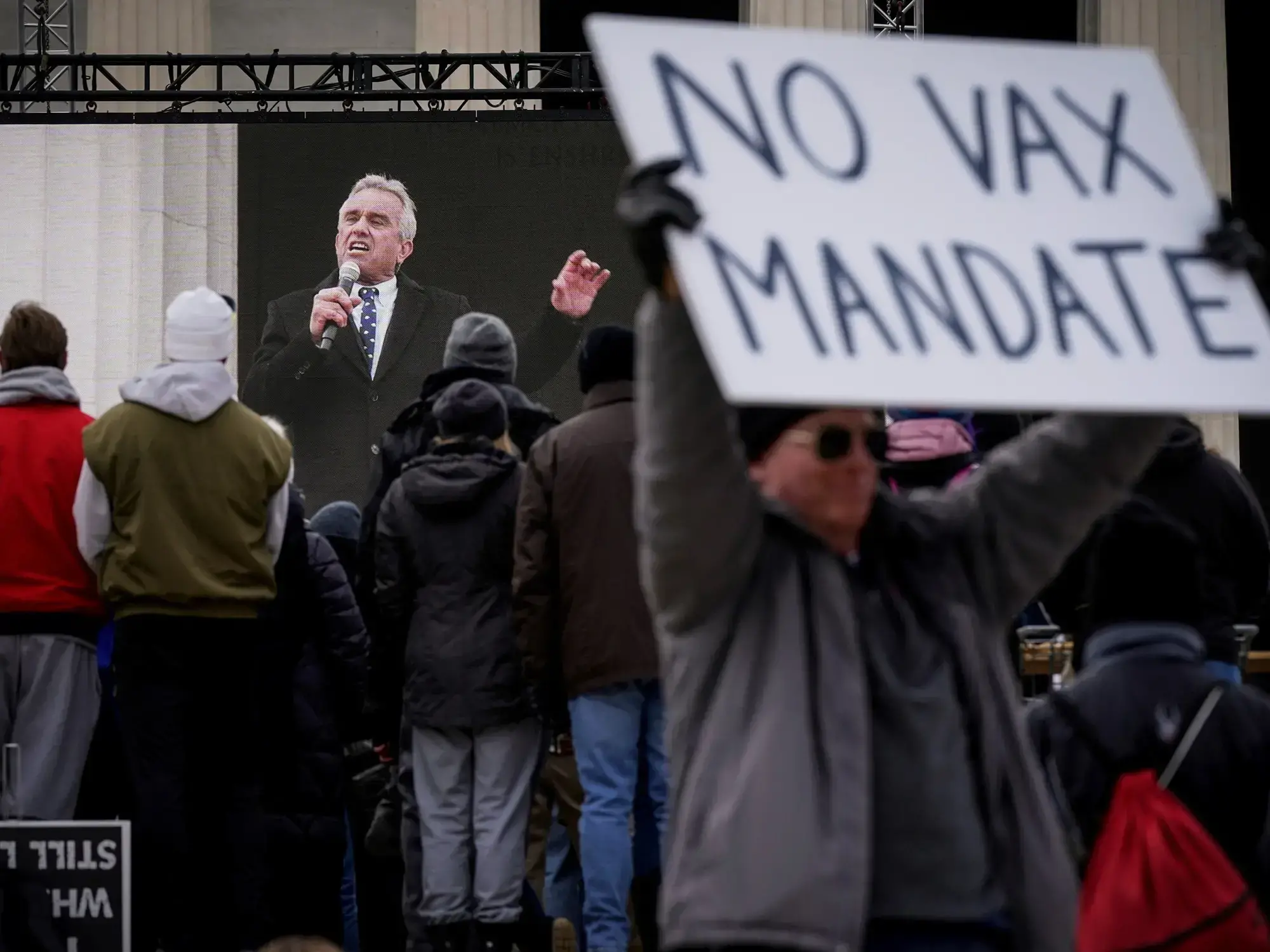 El secretario de Salud de EE.UU. Robert F. Kennedy Jr., en un acto contra las vacunas, en Washington en 2022.