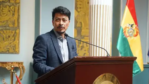 Canciller Fernando Aramayo.