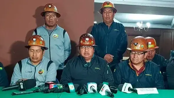 Ejecutivos de la Federación de Cooperativas Mineras (Fencomin)