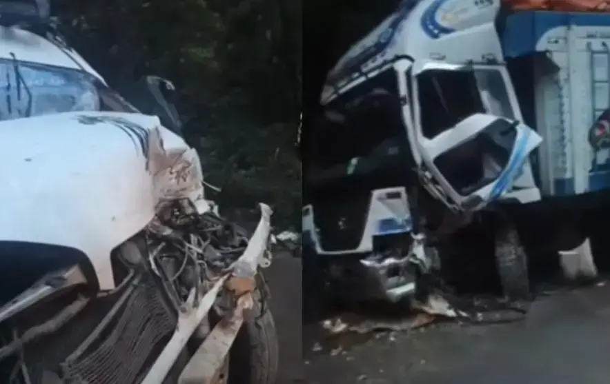 Ambos motorizados quedaron con serios daños en sus estructuras.