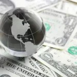 Desempleo en Reino Unido alcanza máximo de cinco años mientras salarios se enfrían