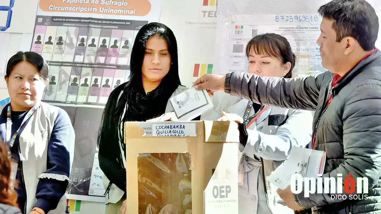 La capacitación de jurados electorales en el TED de Cochabamba.