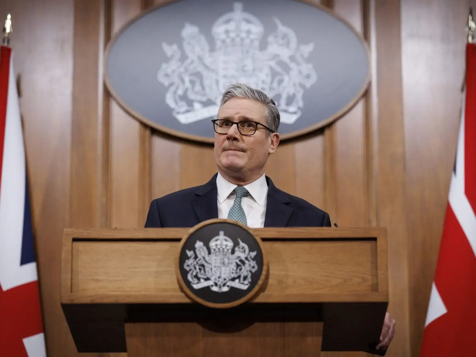 Keir Starmer, primer ministro del Reino Unido, durante una conferencia de prensa.