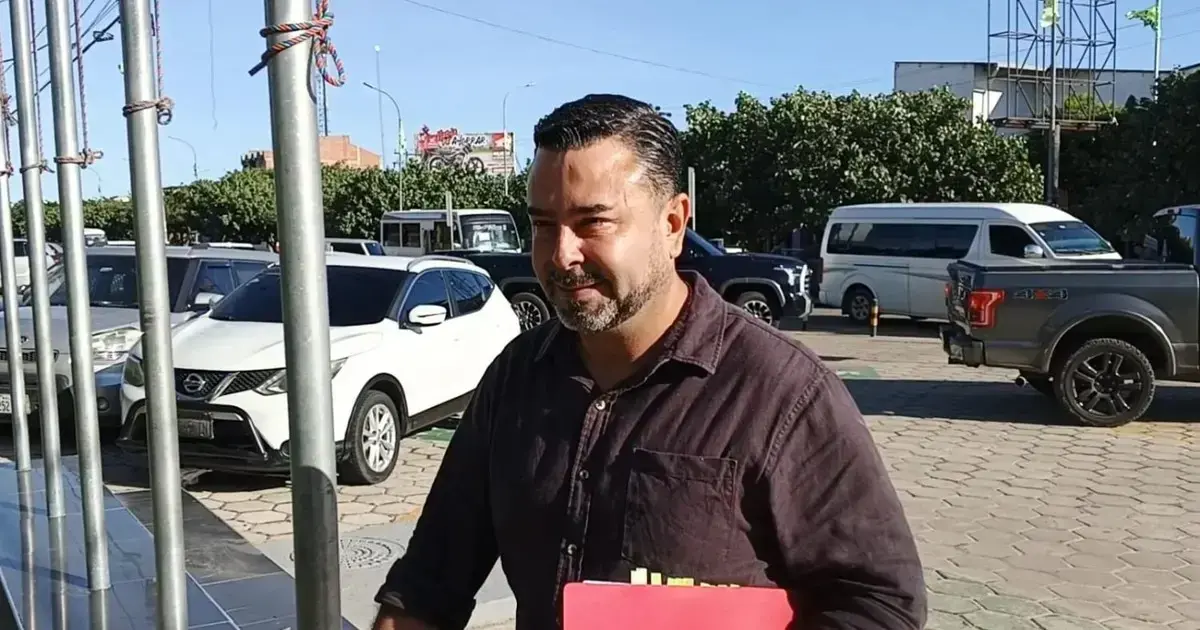 Sergio Luna se presentó a la Delcc