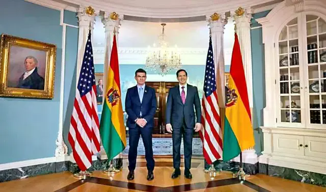 Rodrigo Paz durante una visita al secretario de Estado Marco Rubio en octubre.