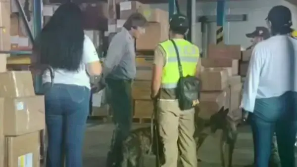 Requisa en los depósitos de la Aduana en el aeropuerto de Viru Viru.