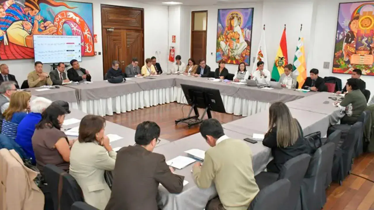 Reunión de los directores generales de los 14 ministerios.