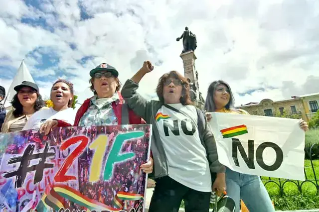 Plataformas recordaron el 21-F.