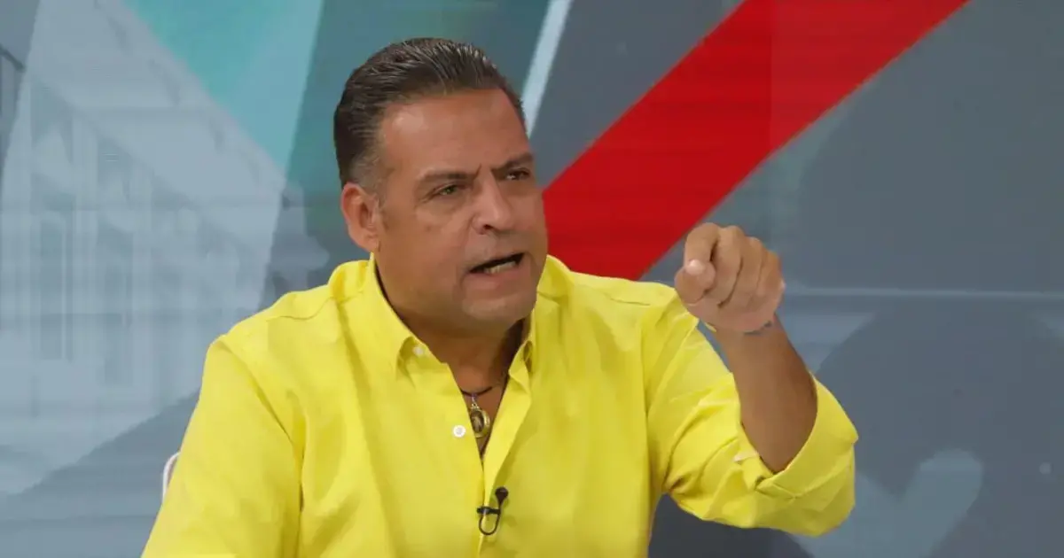 El candidato a la Gobernación de La Paz por la Alianza Patria Sol, Luis Revilla.