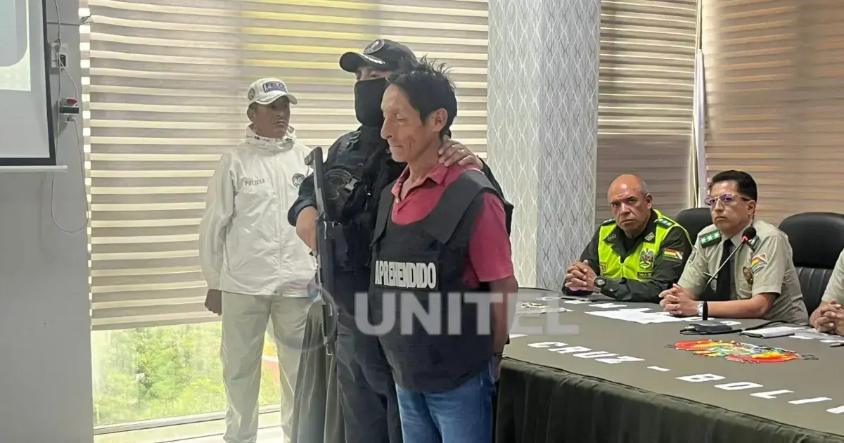 El hombre fue presentado en el Comando de Santa Cruz.