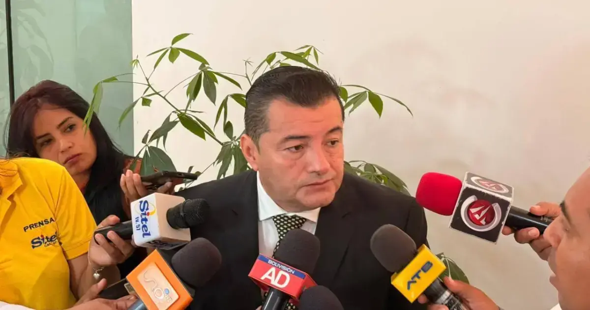 El alcalde Jhonny Fernández fue citado a declarar este martes tras la suspensión la semana pasada.