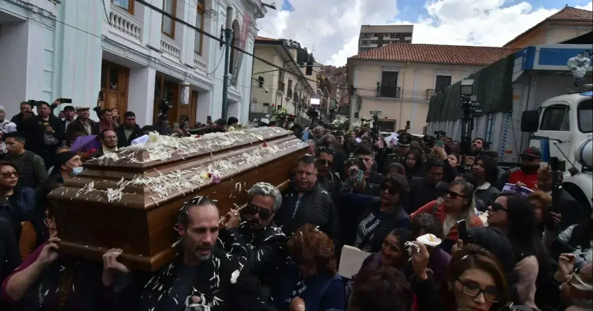 Cortejo fúnebre de David Santalla.