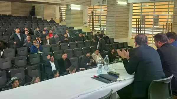 Reunión entre choferes y Gobierno.