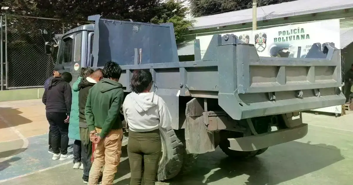 Nueve personas fueron aprehendidas acusadas de robo de mineral.