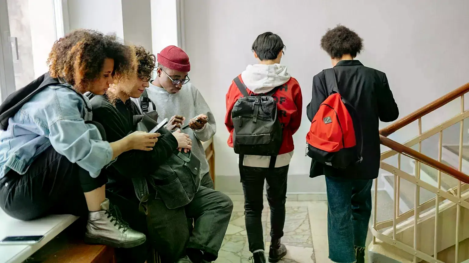 Los jóvenes europeos muestran peor salud mental que sus mayores, según estudio global
