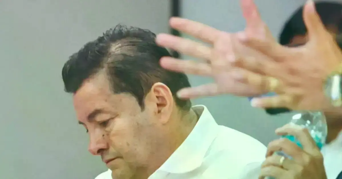 El alcalde durante la audiencia en el Palacio de Justicia.