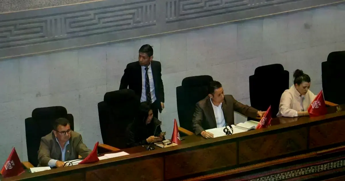 Parte de la directiva de la Asamblea Legislativa.