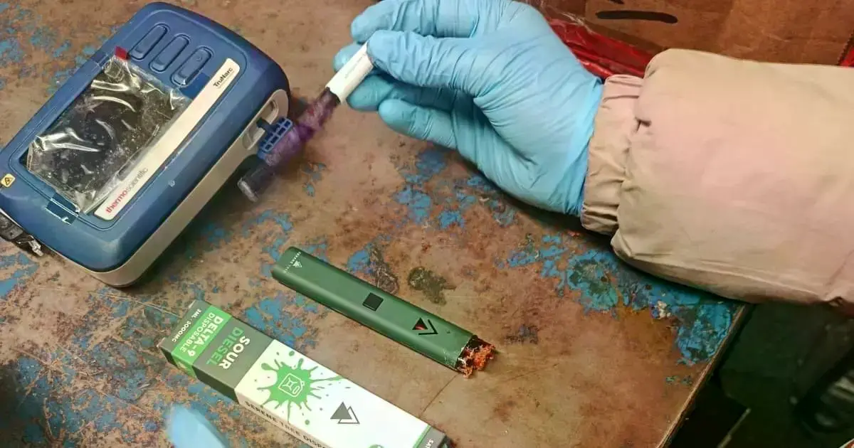Vapes con droga secuestrados en El Alto