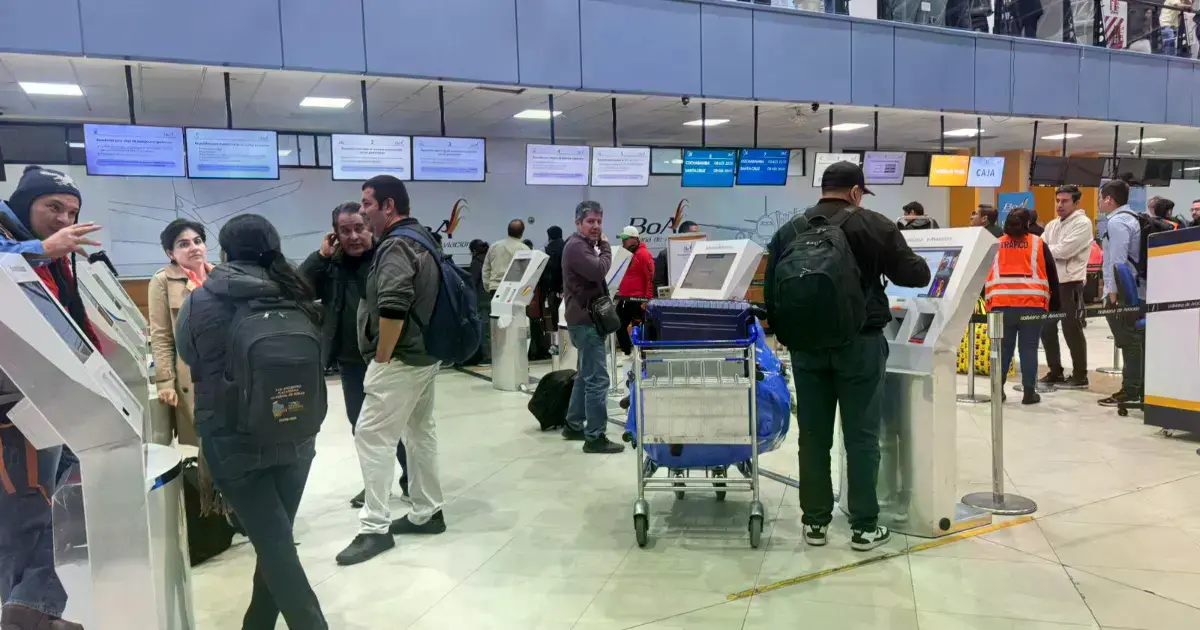 Pasajeros perjudicados por la suspensión de vuelos