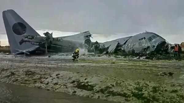 La aeronave de la FAB quedó destrozada tras el accidente.