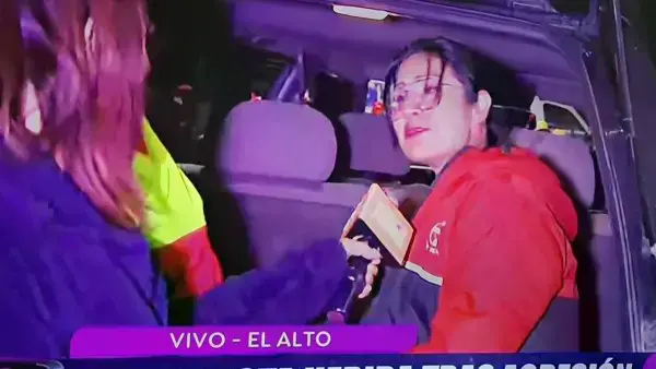 La reportera de CTV Karina Yanarico fue agredida mientras cubría el accidente aéreo.