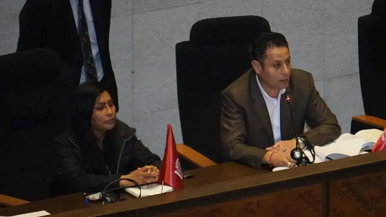 El vicepresidente, Edmand Lara, en sesión de Asamblea.