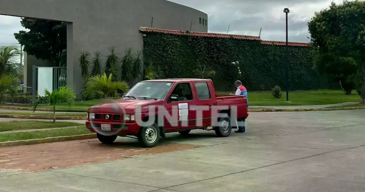 Operativo de allanamiento en Santa Cruz.