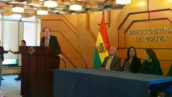 BCB descarta retirar toda la Serie B y deja a la población identificar billetes inválidos