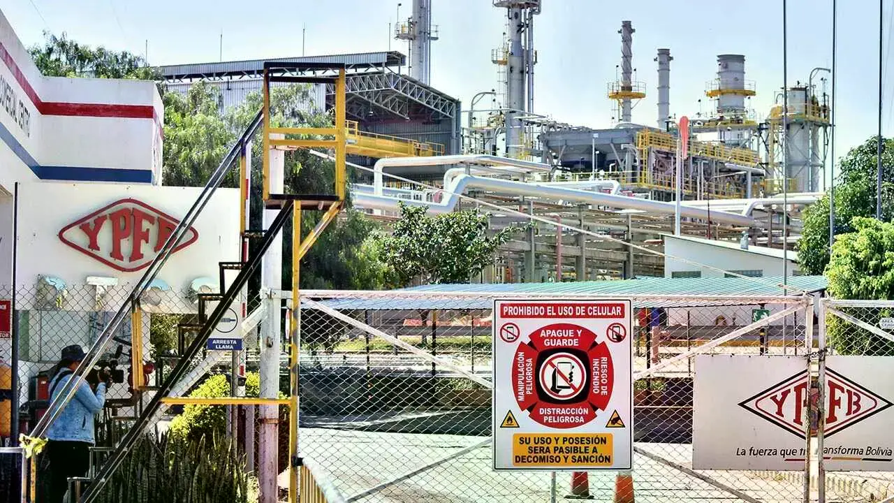 Una imagen referencial de la estatal petrolera YPFB.